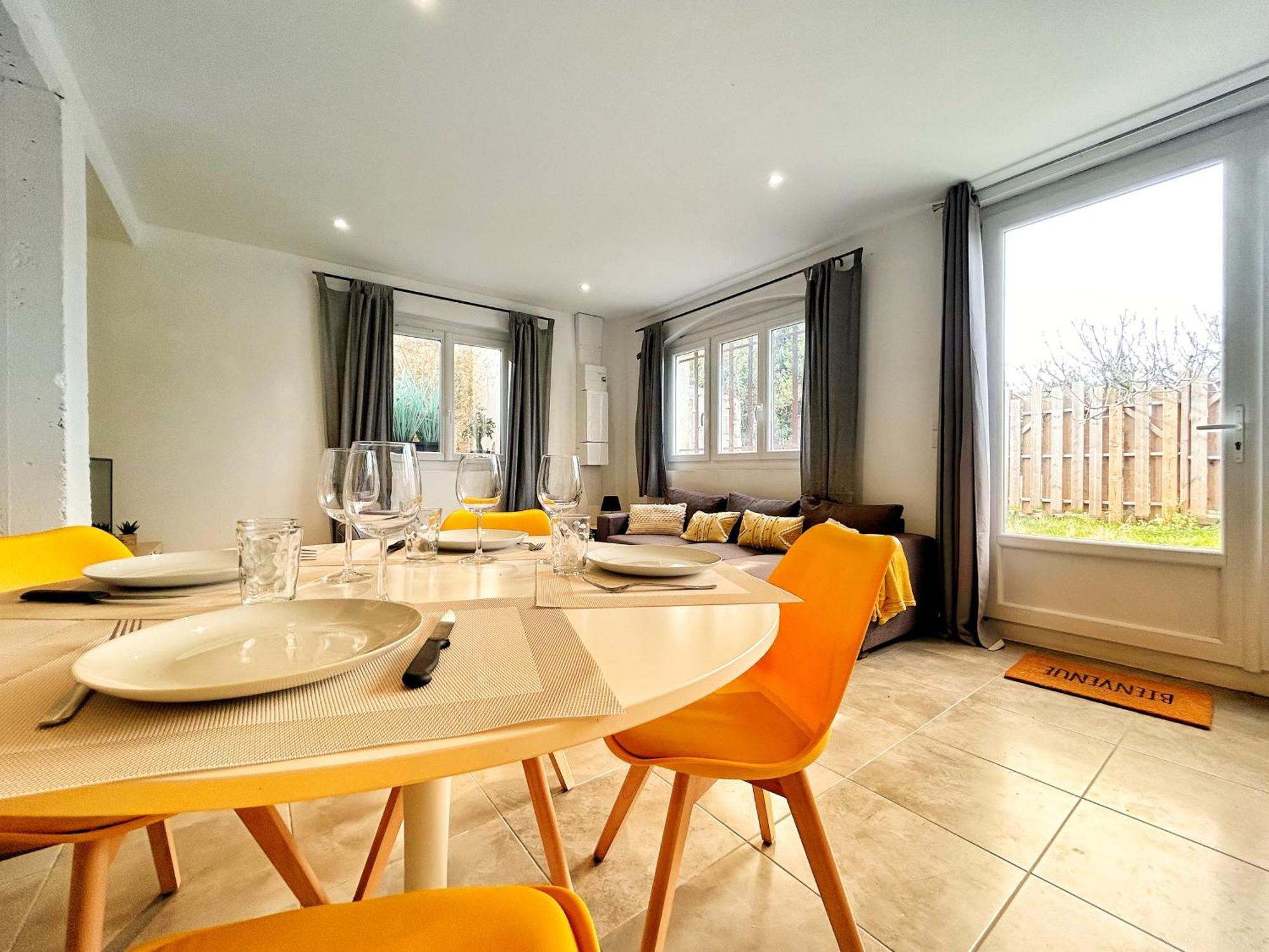 Doux Rouinet Cocoon Appartement Fourques  Buitenkant foto